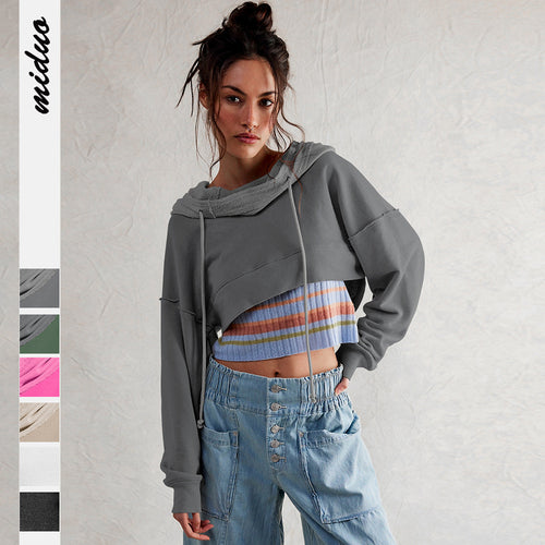 Dame cropped hættebluse med afslappet snit og funktionelle snore detaljer Stilla