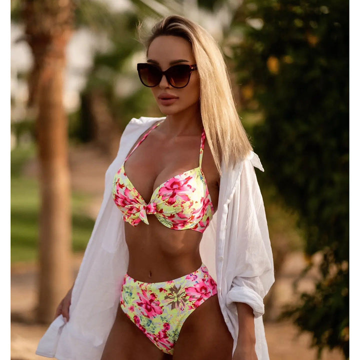 Dame Bikini-sæt med justerbare stropper og legende knude-detalje Stilla