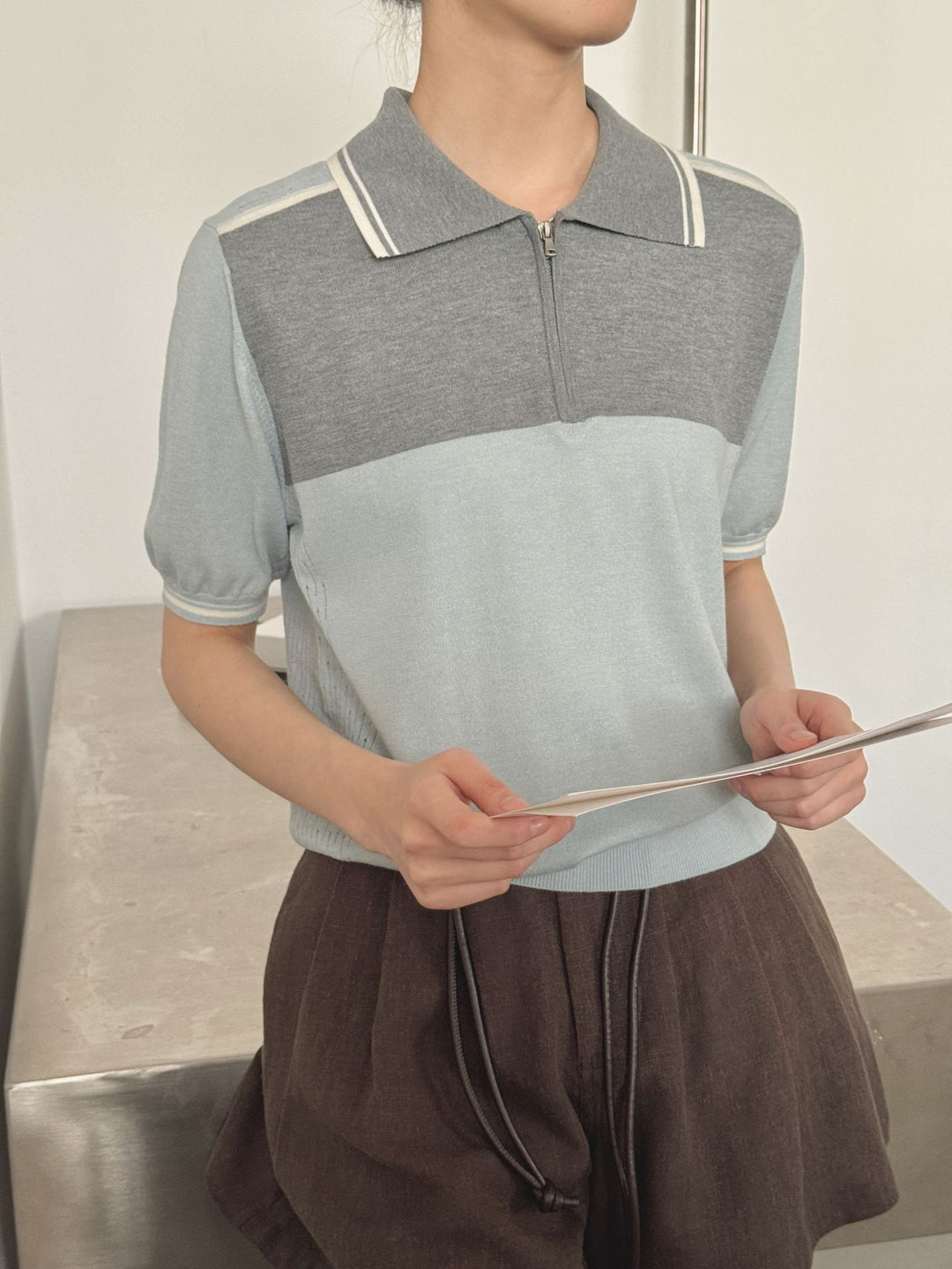 Dame polo shirt med fine kontrastdetaljer og sporty pasform Stilla
