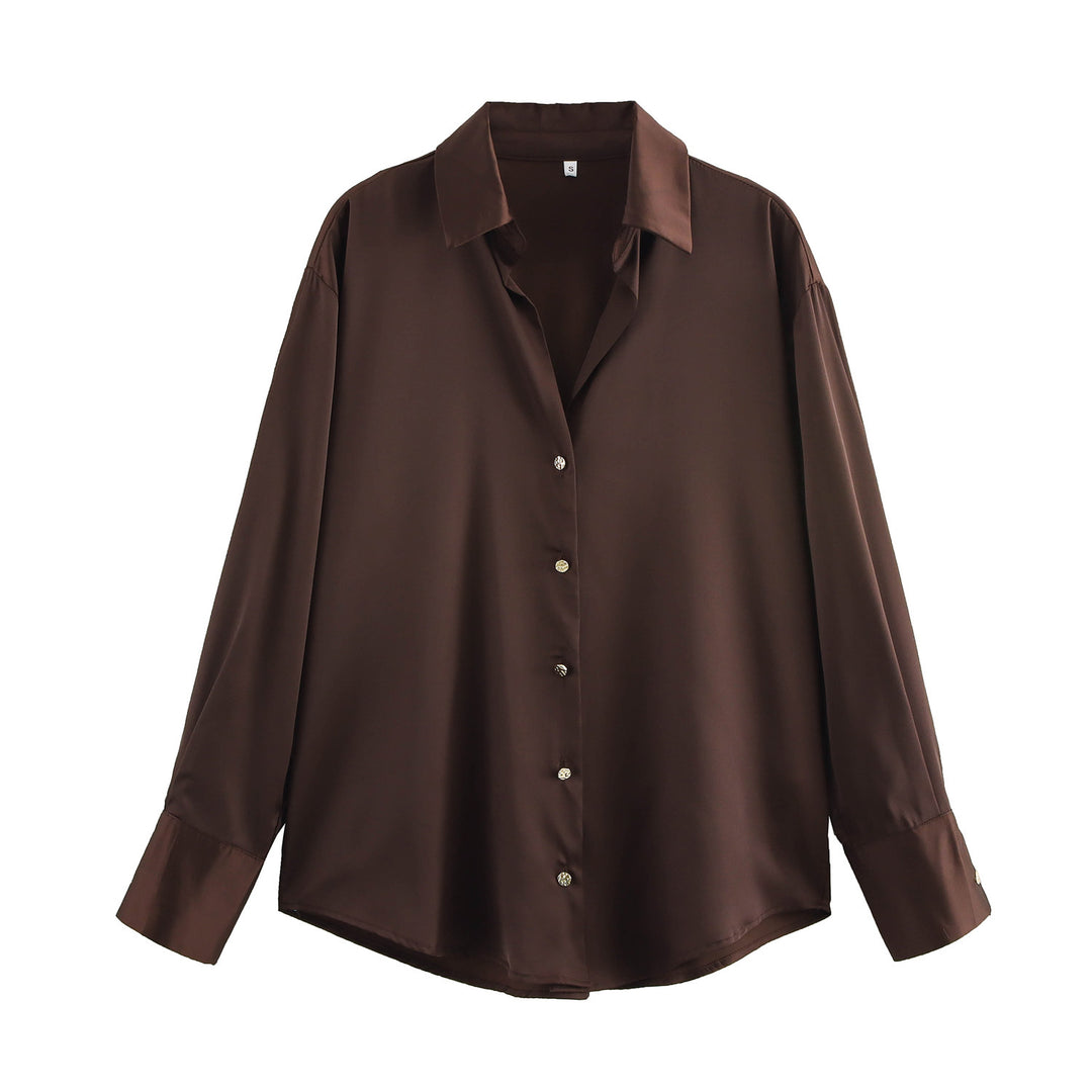 Dame silkebluse med moderne knapdetaljer Stilla