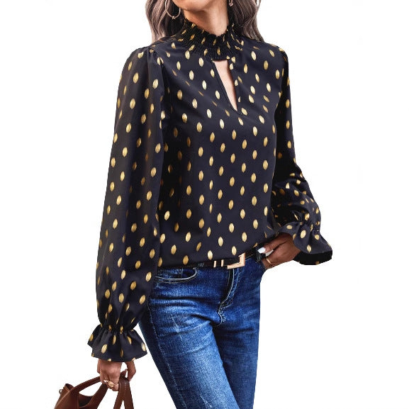 Dame elegant bluse med moderne halsudskæring og gyldne accenter Stilla