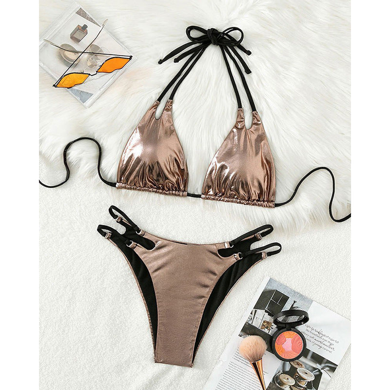 Dame triangel-bikini med elegante cut-out-detaljer Skovae