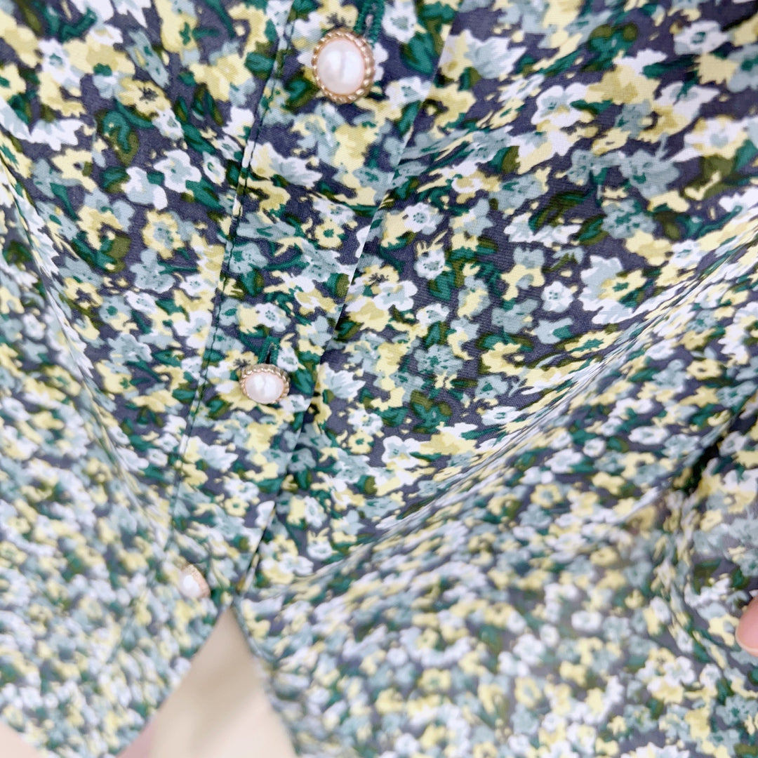 Dame Gennemsigtig Bluse med blomsterdesign og elegante flæsedetaljer Stilla