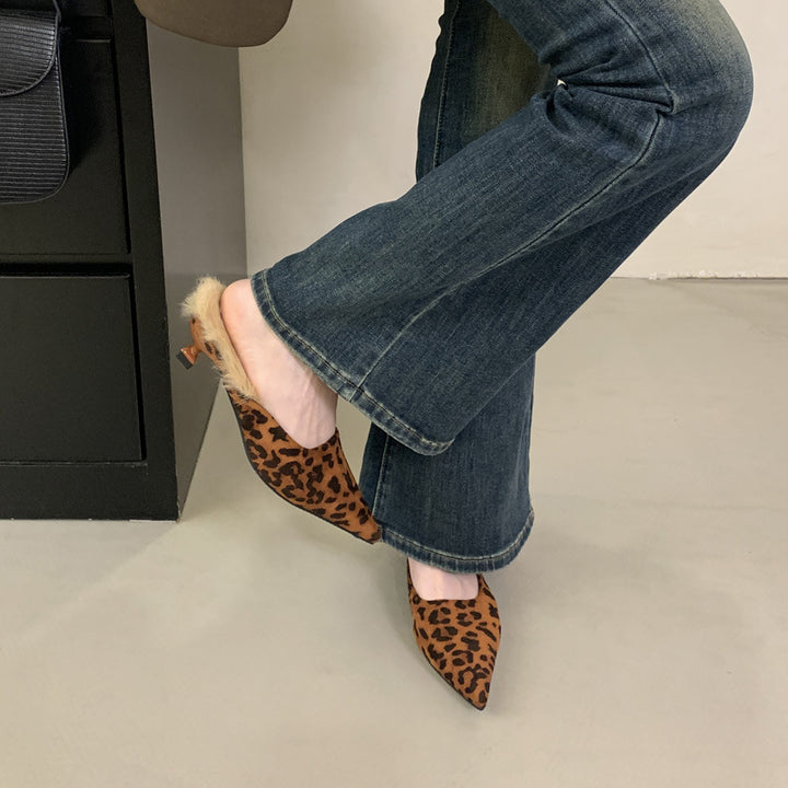 Dame spidse mules med luxus pelsfor og elegant design Stilla