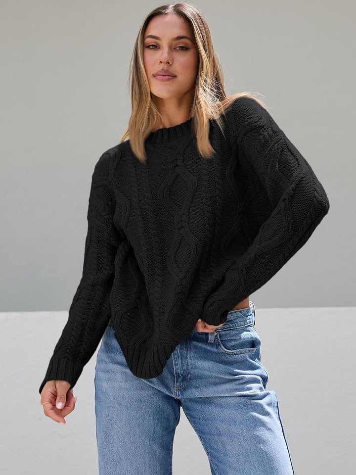 Kvinnernes chunky strikkede sweater med kabeldesign Stilla