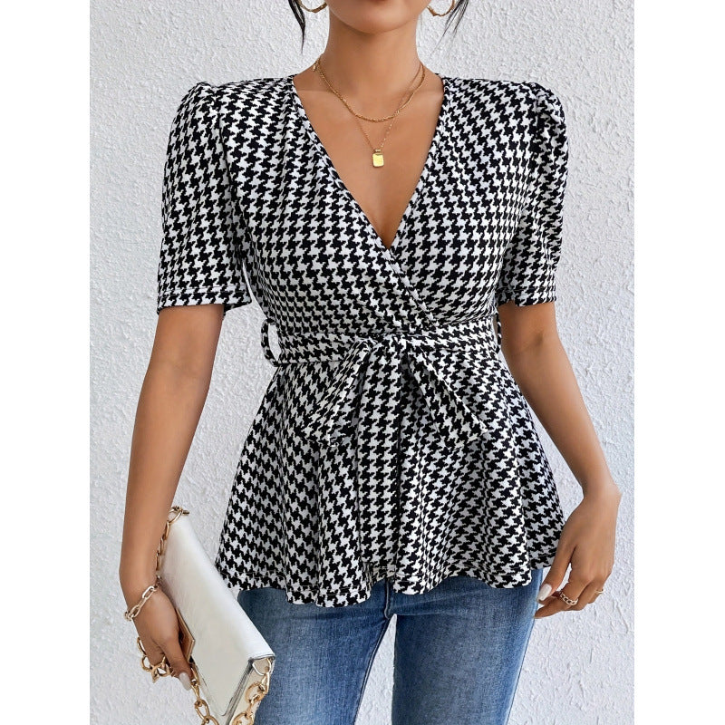 Dame wrap blouse med afslappet snit og moderne hane fod mønster Skovae