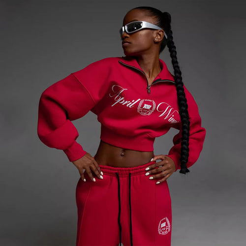 Kvinders sporty cropped sweatshirt med høj krave og komfortable joggingbukser Skovae