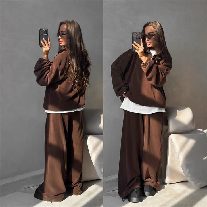 Kvinders oversized fleece jumpsuit med høj krave og lynlås Skovae