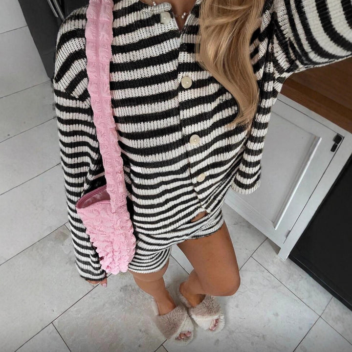 Dame casual top og shorts sæt med stribemønster Skovae
