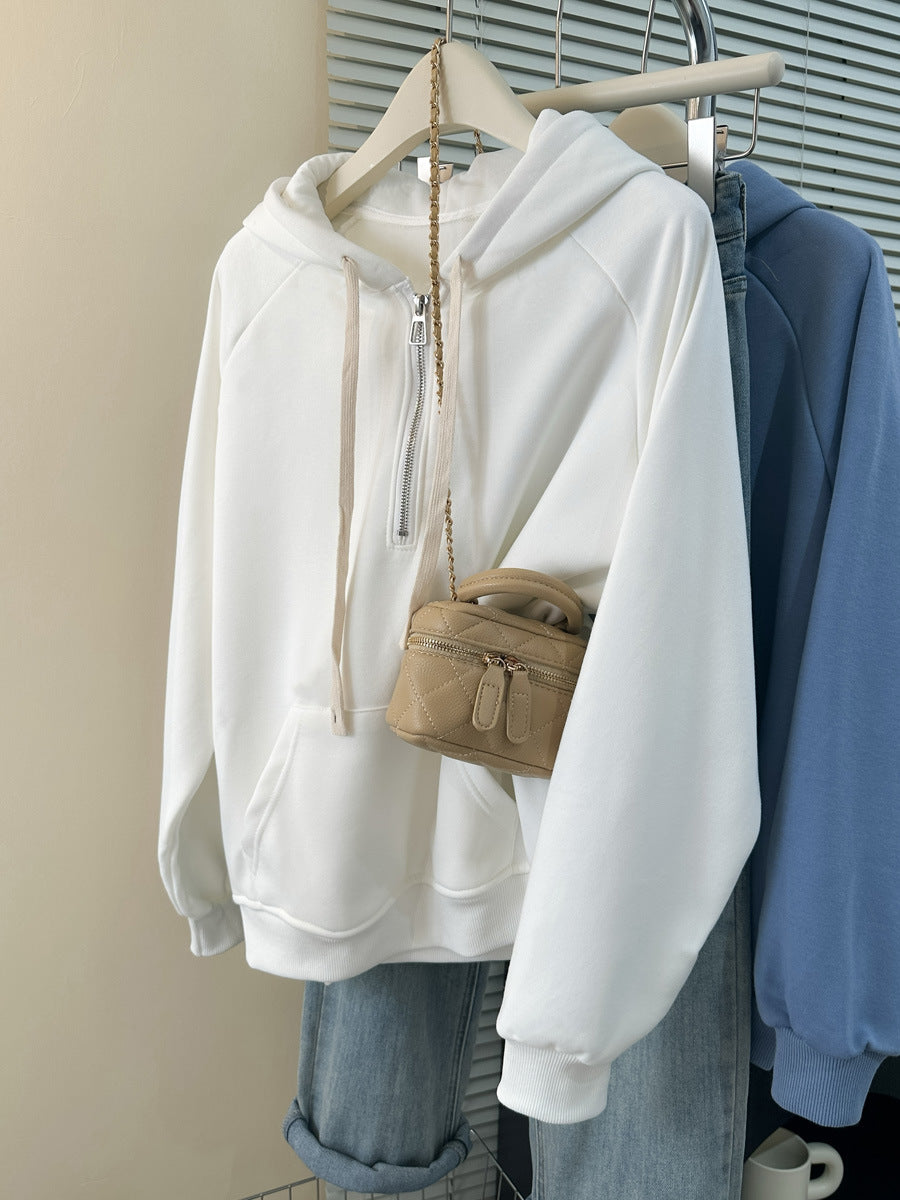 Dame hoodie med lynlås og kængurulomme Stilla