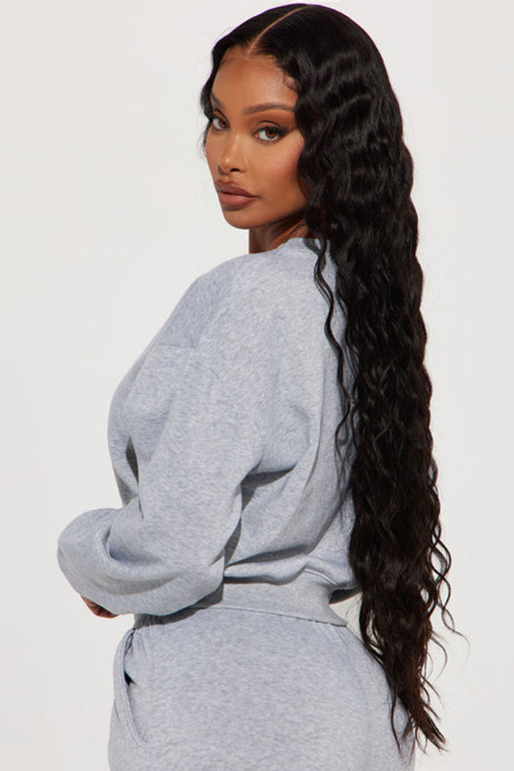 Kvindernes cropped sweatshirt med droppe skuldre og bred kant Skovae