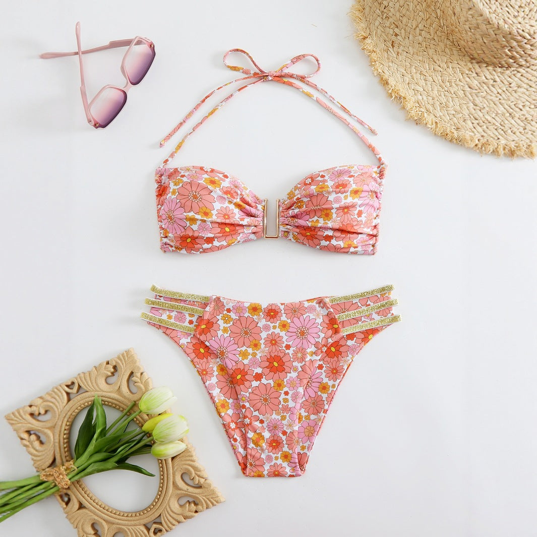 Dame bikini sæt med elegant snøring og blomstret accents Stilla