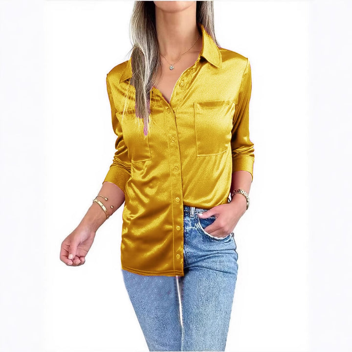 Dame elegant satinbluse med brystlomme og gennemgående knaplukning Stilla