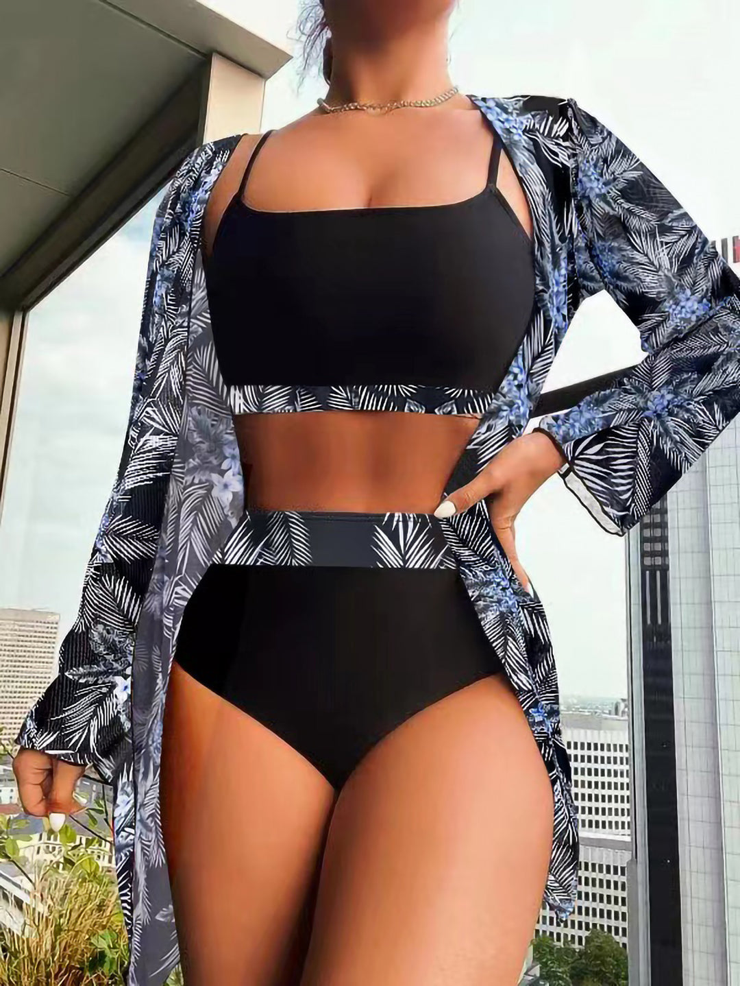 Dame bikinisæt med floral kimono og høj talje Stilla