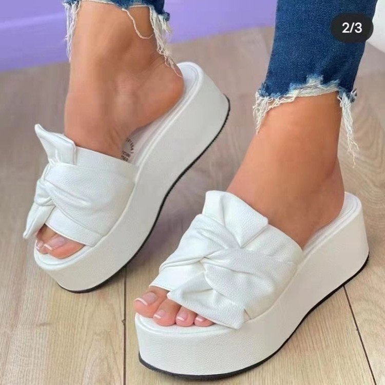 Dame Wedge-Sandaler med charmerende slips-design og skridsikre såler Stilla