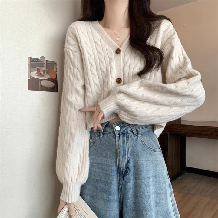 Kvinders chunky strikket cardigan med knapdetaljer og dyb V-hals Stilla