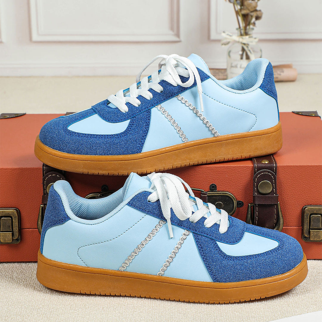 Dame komfortable livsstil sneakers med detaljeret overfladestruktur Stilla