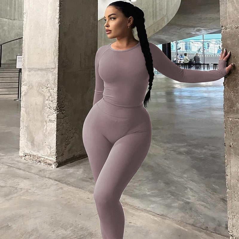 Dame Sporty sæt bestående af langærmet top og leggings med høj talje og figursyet pasform Stilla