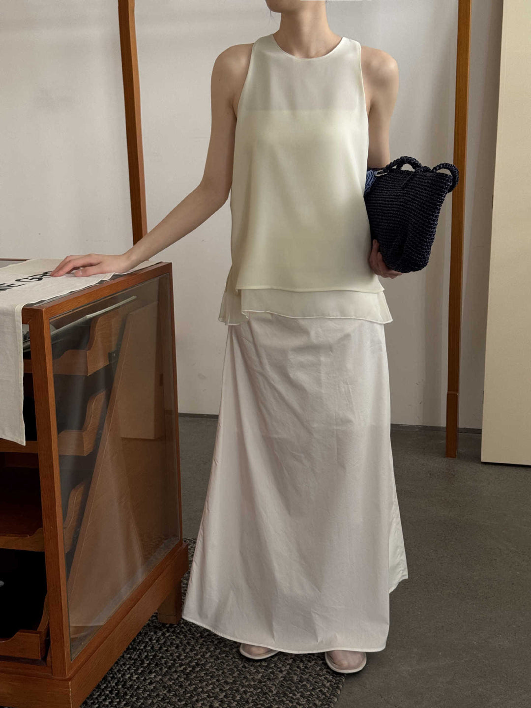 Dame let lag-top med elegant, flydende design Stilla