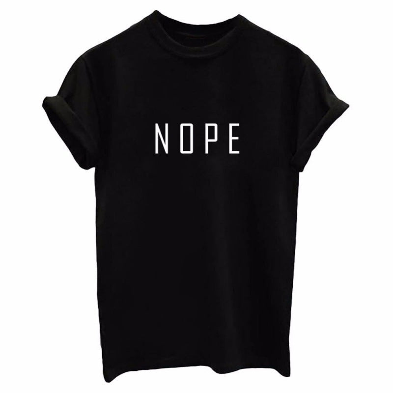 Kvinders T-shirt med moderne iøjnefaldende skrifttype Stilla