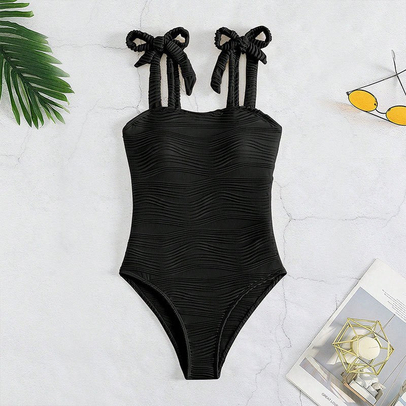 Dame One-Piece Badedragt med moderne Flæse-design Skovae
