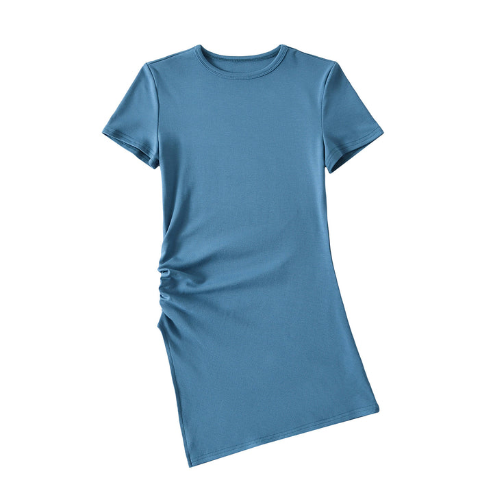 Dame figurtilpasset T-shirt kjole med asymmetrisk søm og moderne flæse detaljer Stilla