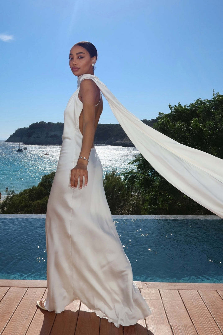 Dame elegante aftenkjoler med strømningsdesign og off-shoulder design