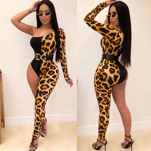 Dame figursmartende heldragt med asymmetrisk design og leopardmønster Skovae
