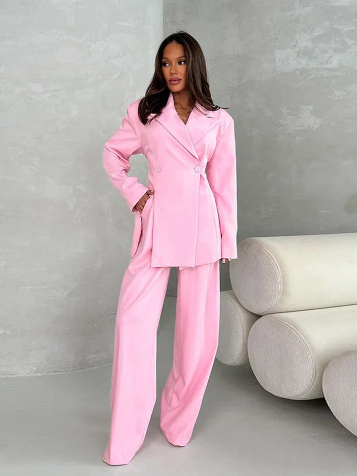 Dame mode blazer- og bukse-sæt med elegante detaljer Stilla