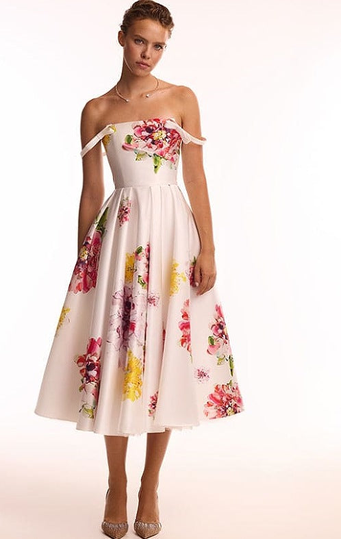 Femme Elegante Off-Shoulder Midi Kjole Stilla