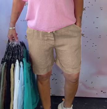 Dame i Leinenmix-Relaxshorts med elastisk komfortliv og sidelommer Skovae