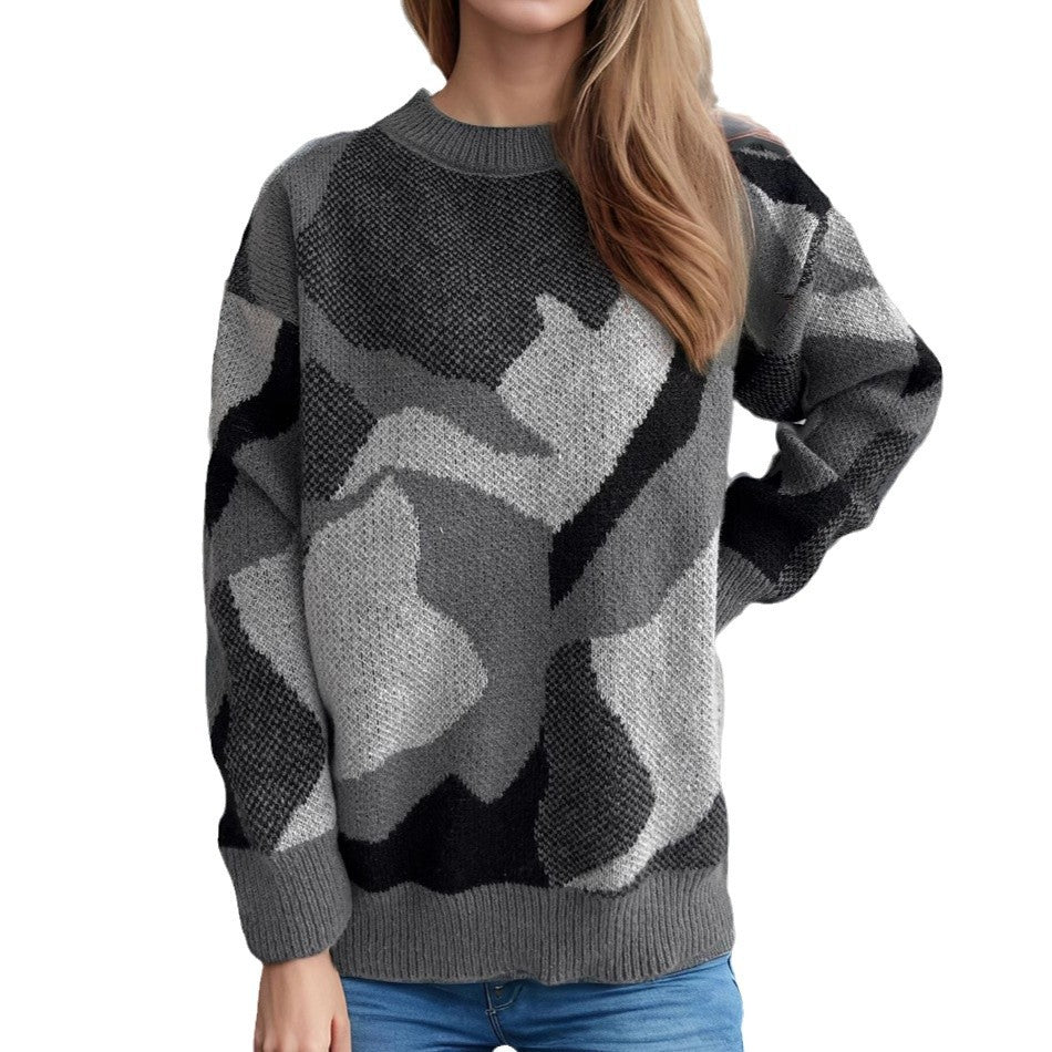 Kvindes fashionable sweater med udtryksfuldt mønster og afslappet snit Stilla