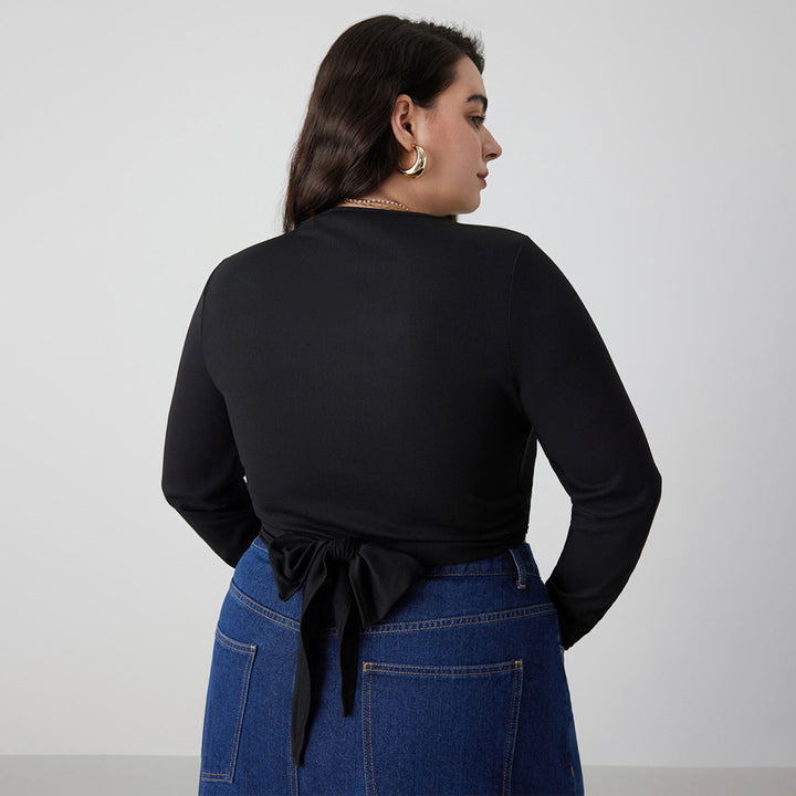 Dame Crop-top med asymmetrisk cut-out og lange ærmer Stilla