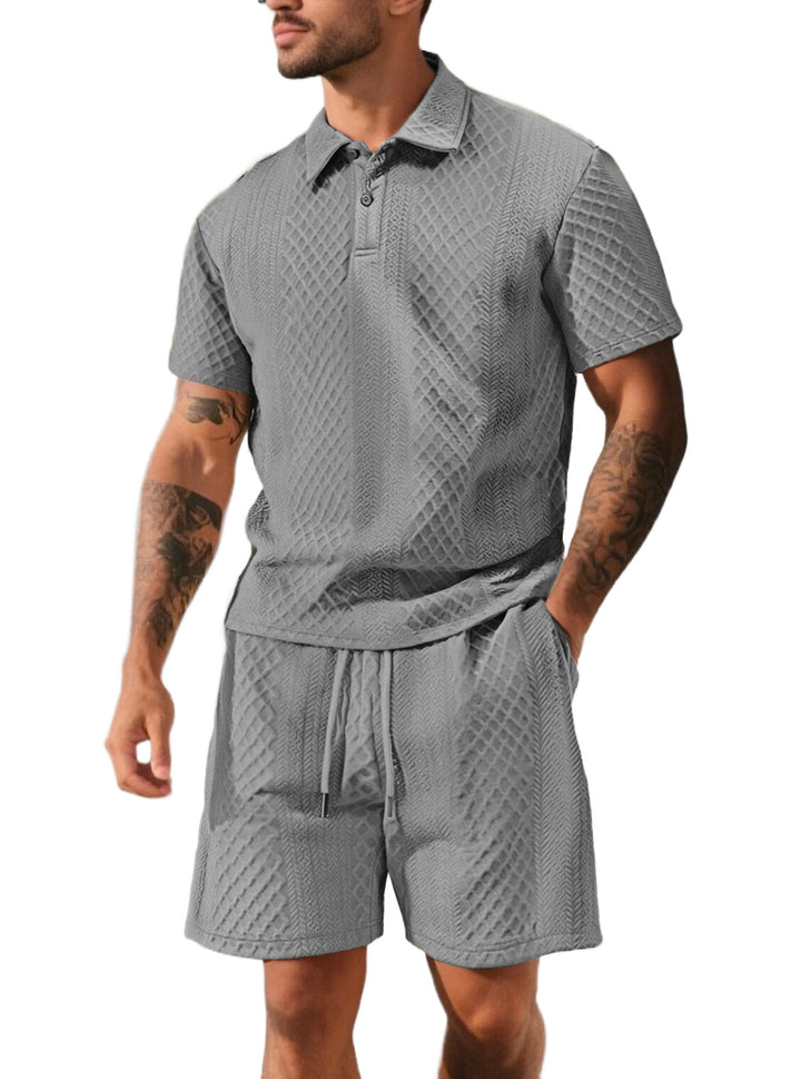 Herrer nan struktureret polo-shirt- og bermuda-shorts-sæt fra quiltet bomuldsblanding Skovae