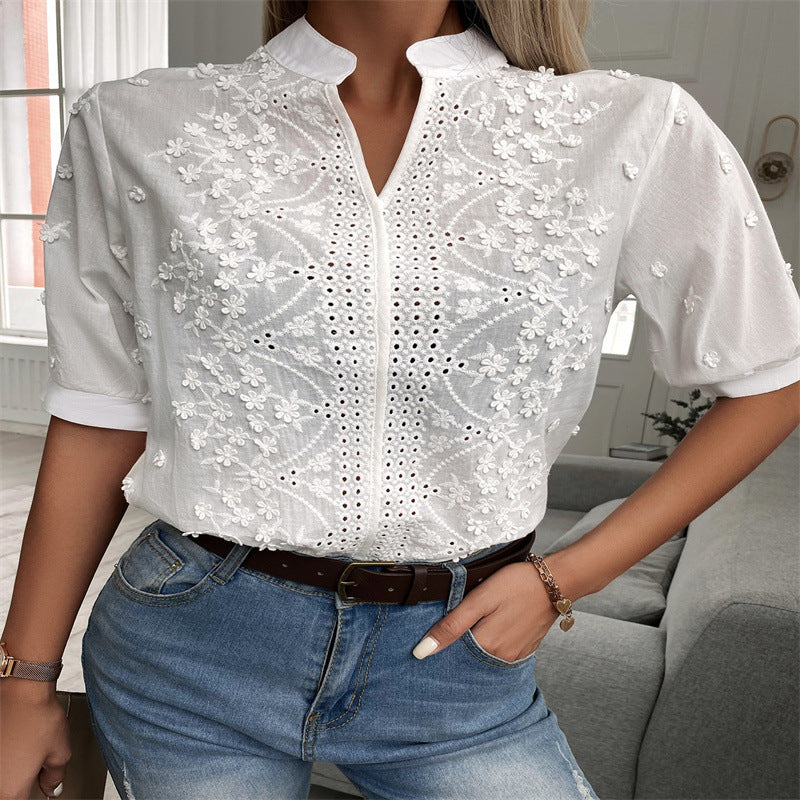 Damer elegant broderet bluse med høj krave Stilla
