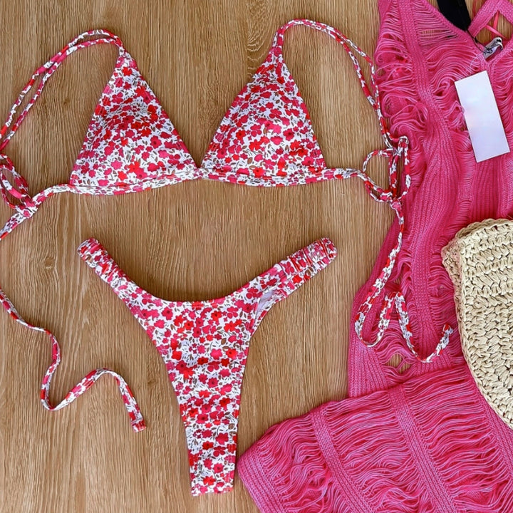 Dame triangel bikini med blomsterdesign og justerbare stropper Skovae