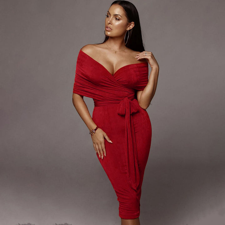Dame Off-Shoulder Rüsche Midikjole Stilla