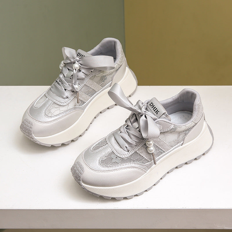 Dame Sneakers med elegant satin-overflade og glinsende detaljer Stilla