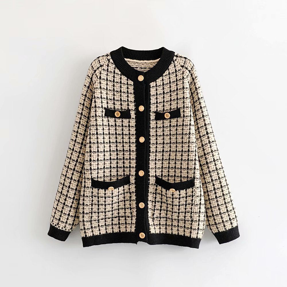 Kvinders cardigan med elegant ternet mønster og dekorerede knapper Stilla