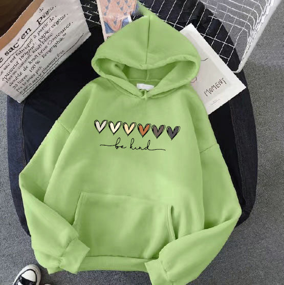 Kvinders hoodie med kreativ hjerte design Skovae