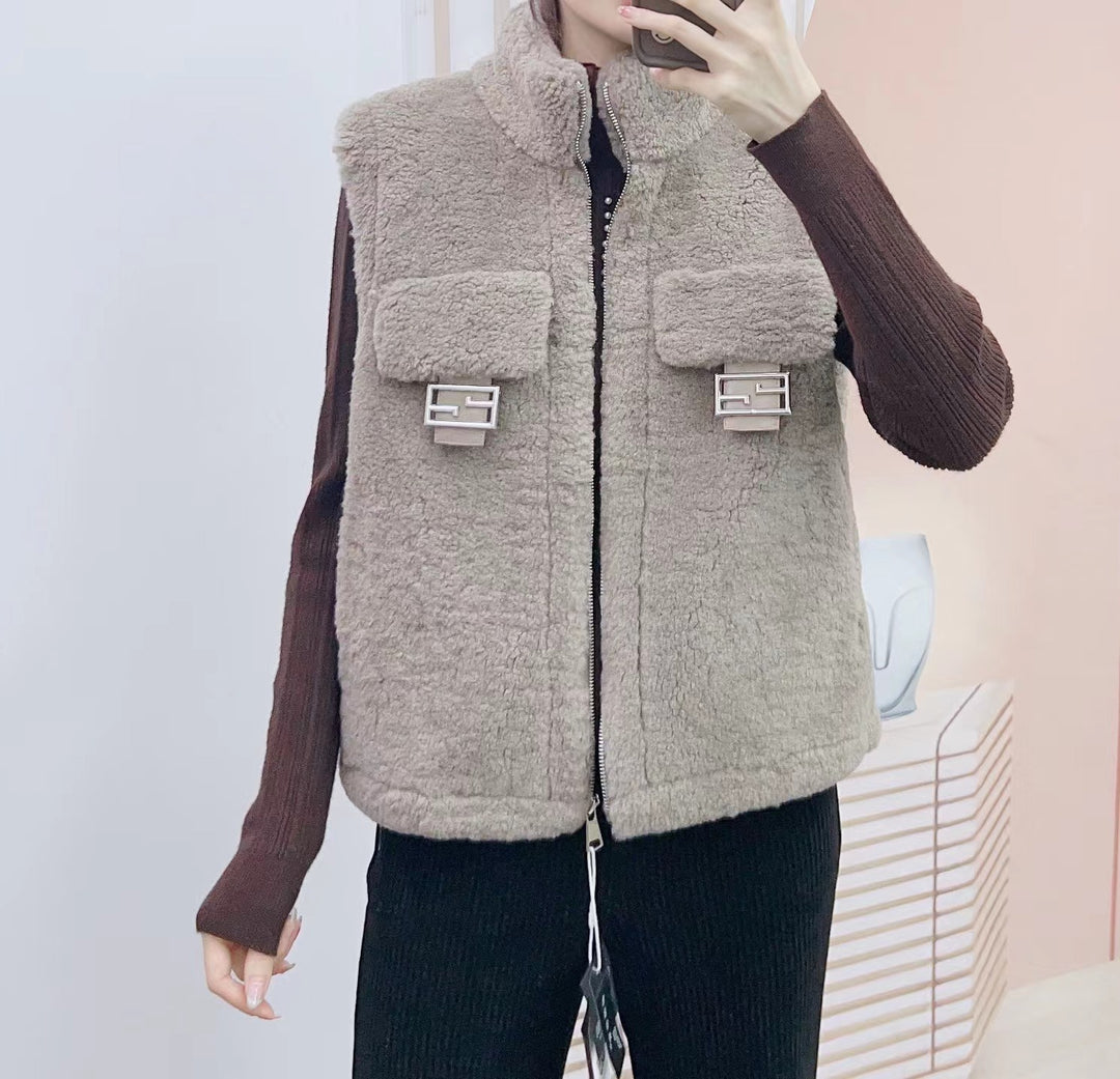 Dame vest med fleece-textur og praktiske lommer Stilla