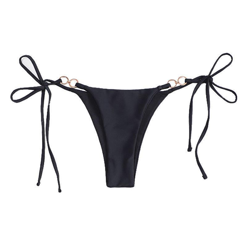 Dame bikiniunderdel med justerbare bindebånd og elegante metalringe Skovae