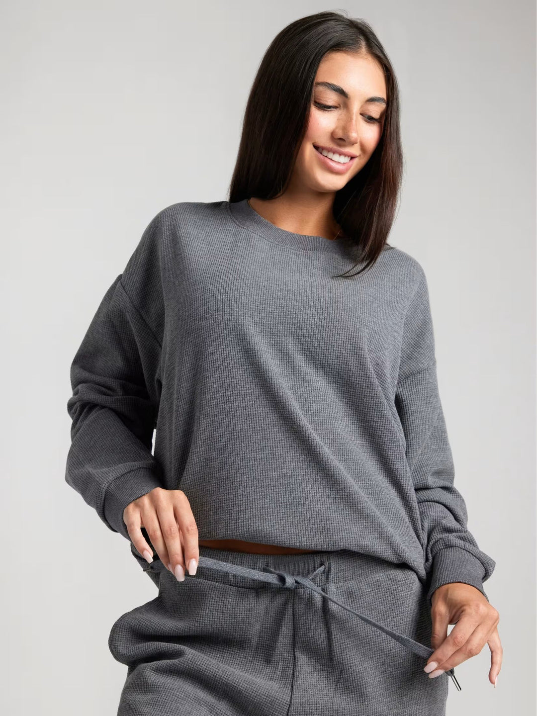 Kvinders afslappede sweatshirt med stort vaffelmønster og komfortable manchetter Skovae