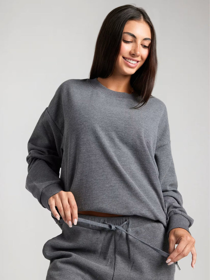 Kvinders afslappede sweatshirt med stort vaffelmønster og komfortable manchetter Skovae
