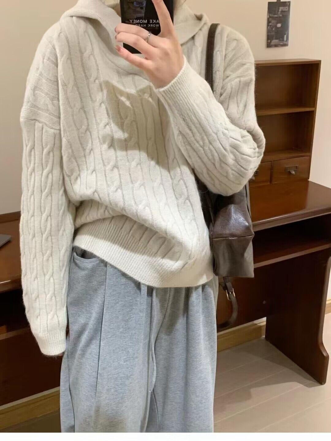 Dame chunky strikket sweater med hætte og strukturerede ribdetaljer Stilla