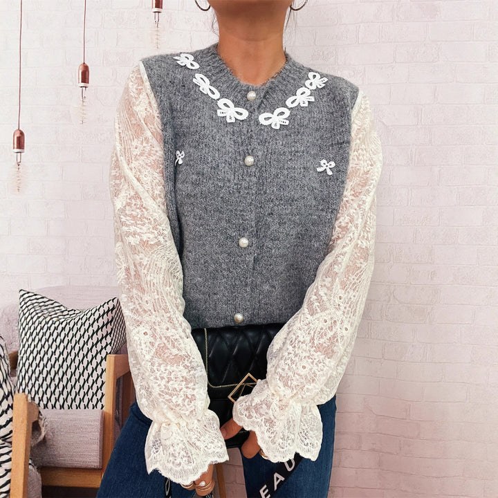 Kvindernes cardigan med elegant lace og perle-beklædte knapper Stilla
