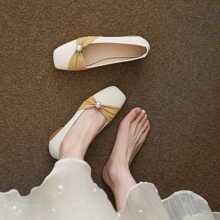 Dame elegante ballerinaer med moderigtigt bånd-detalje og perlepræget accent Stilla