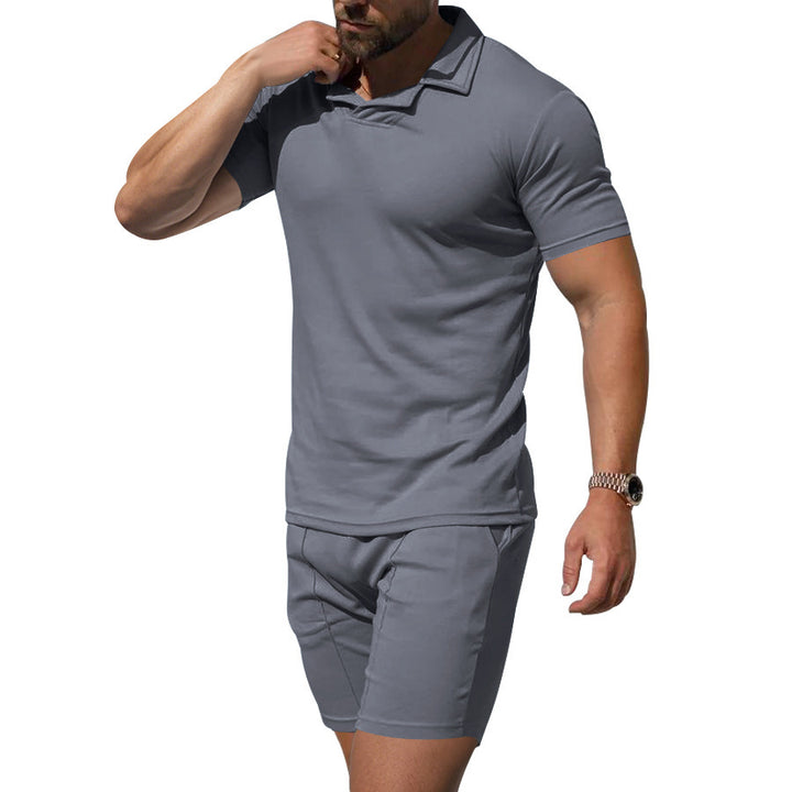 Herrer poloshirt og shorts-sæt i hudvenligt, elastisk materiale med moderigtigt krave Stilla