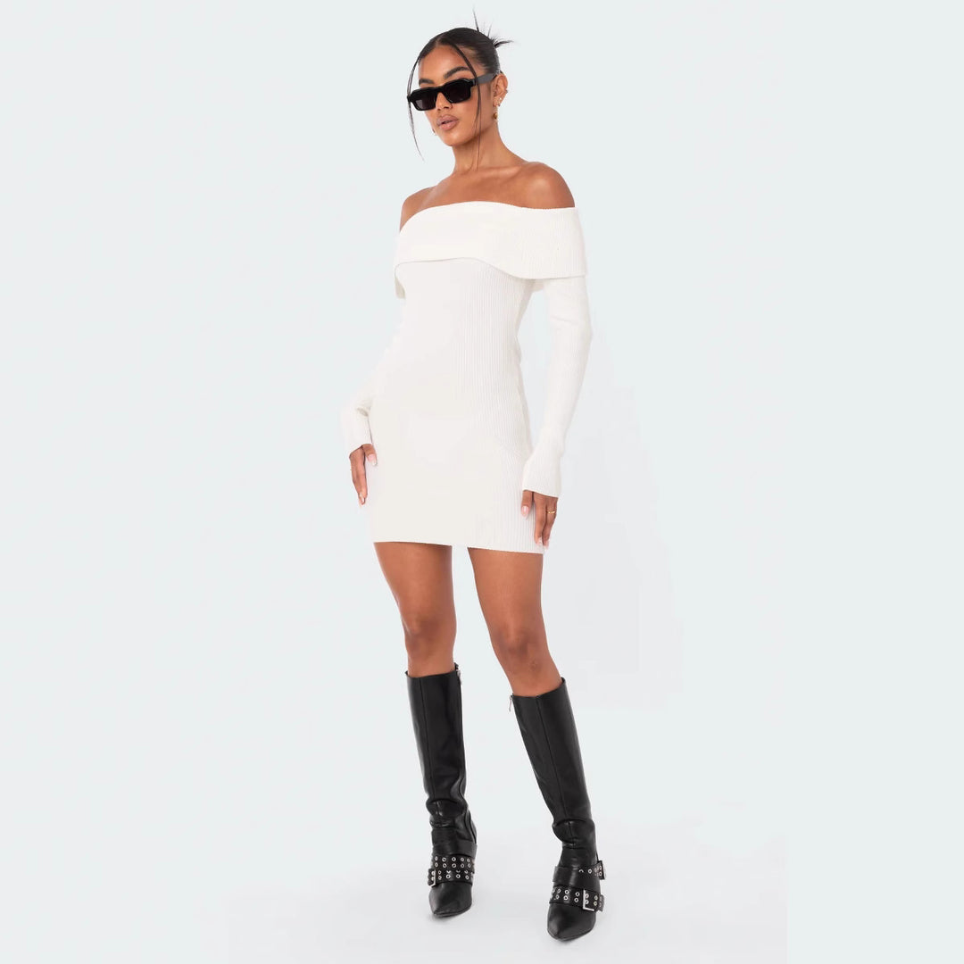 Damer Off-Shoulder Strikkjole med figursyet snit og ribbedetaljer Skovae