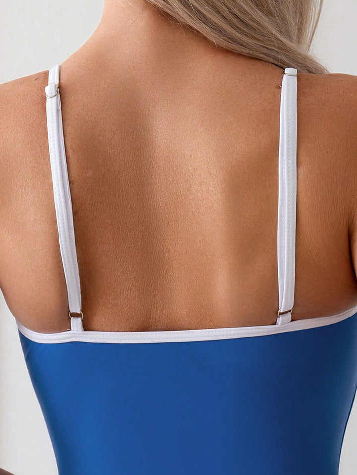 Dame Sporty Swimsuit med høj benudskæring Skovae